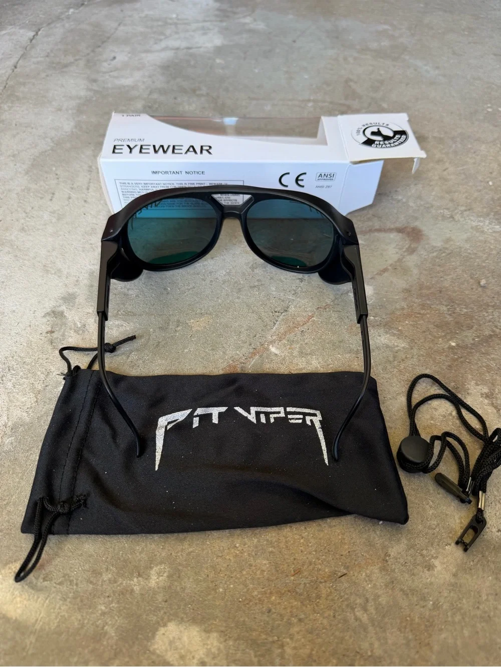 Pit Viper Exciters Sunglasses The Exec Black Polarized Lens 149mm